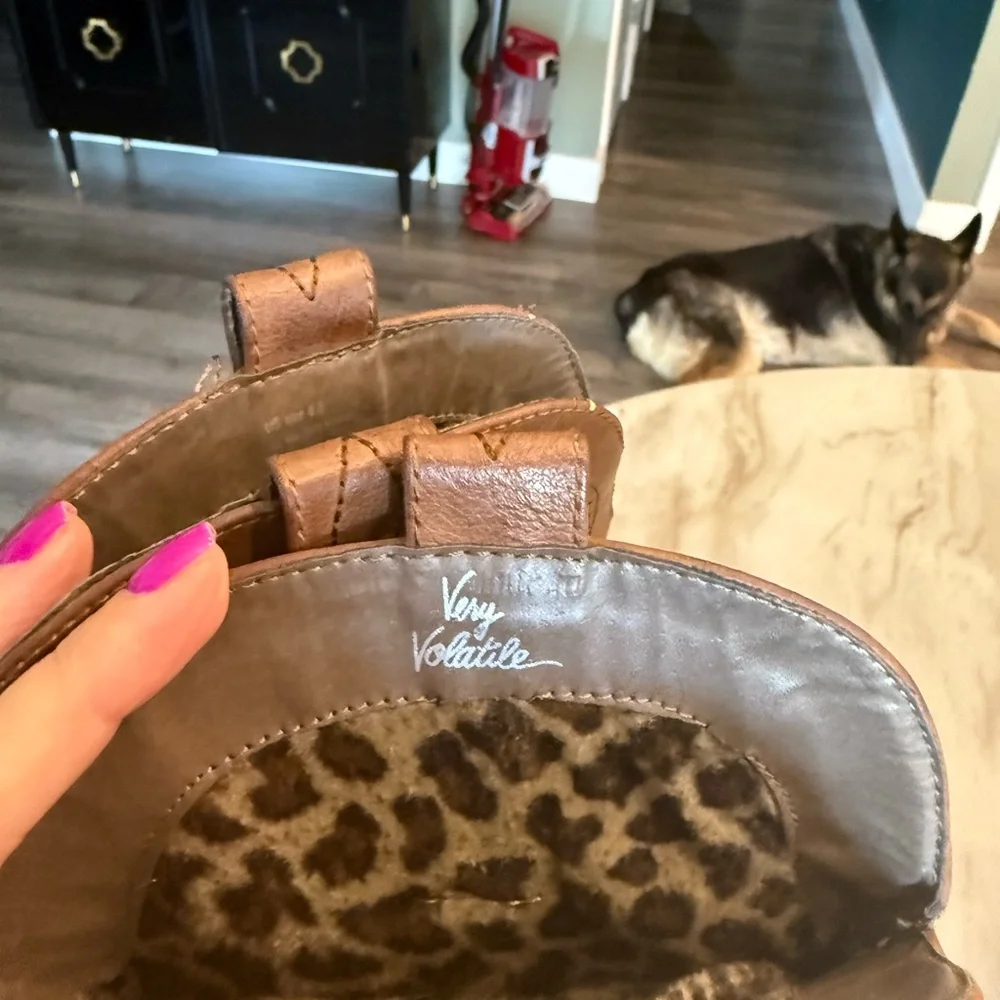 Very Volatile Leopard Print Boots - Picture 5 of 6